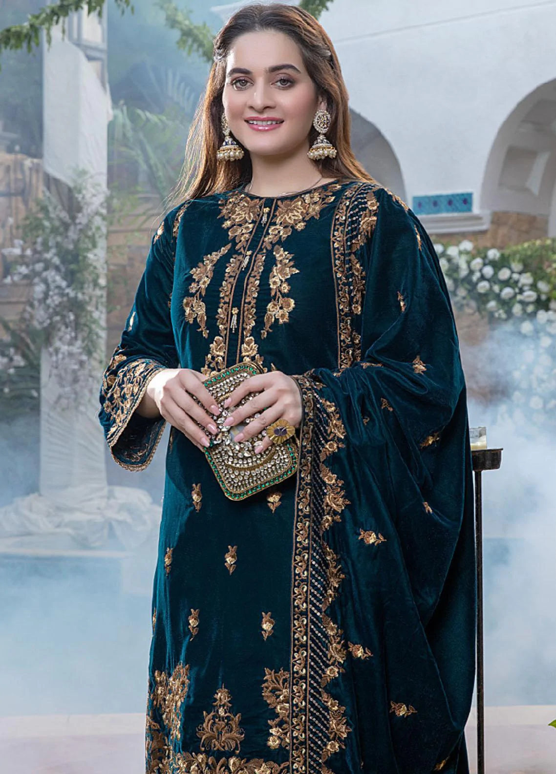 Velvet Shawl Velvet Dress Sale Embroidered Velvet Three Piece With Velvet Shawl Winter Collection Velvet Shawl Velvet Dress Sale Embroidered Velvet Three Piece With Velvet Shawl Winter Collection